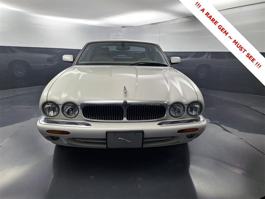 used 2001 Jaguar XJ8 car, priced at $11,995