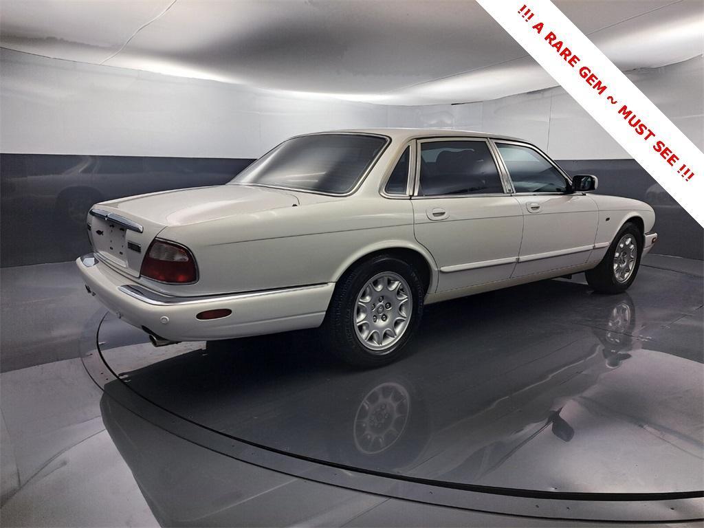 used 2001 Jaguar XJ8 car, priced at $11,995