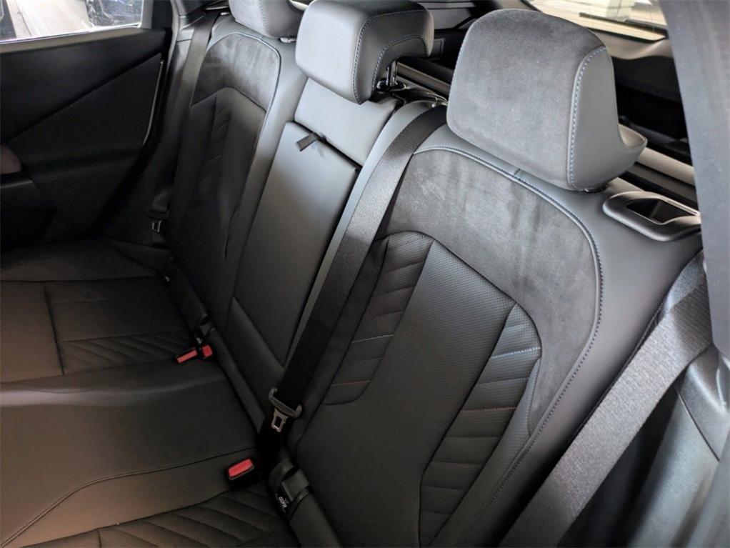 new 2025 BMW X3 car