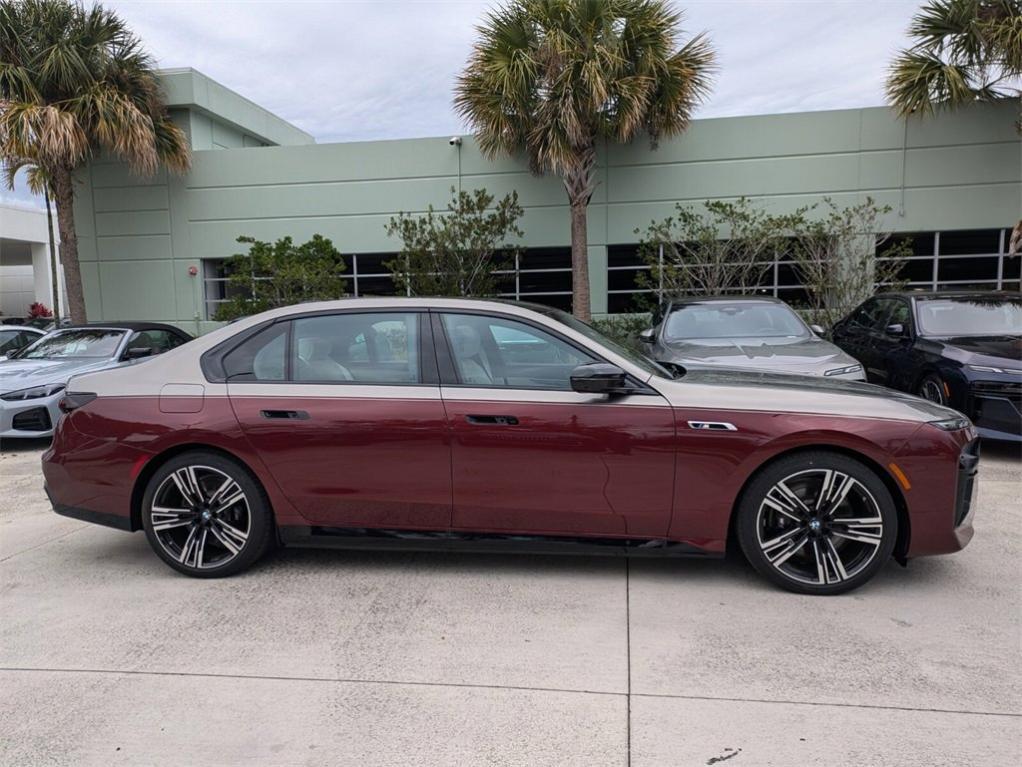 new 2025 BMW i7 car