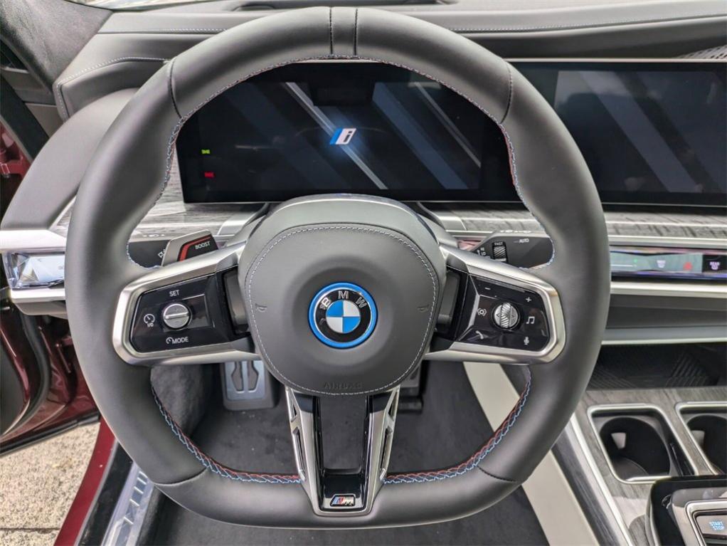 new 2025 BMW i7 car