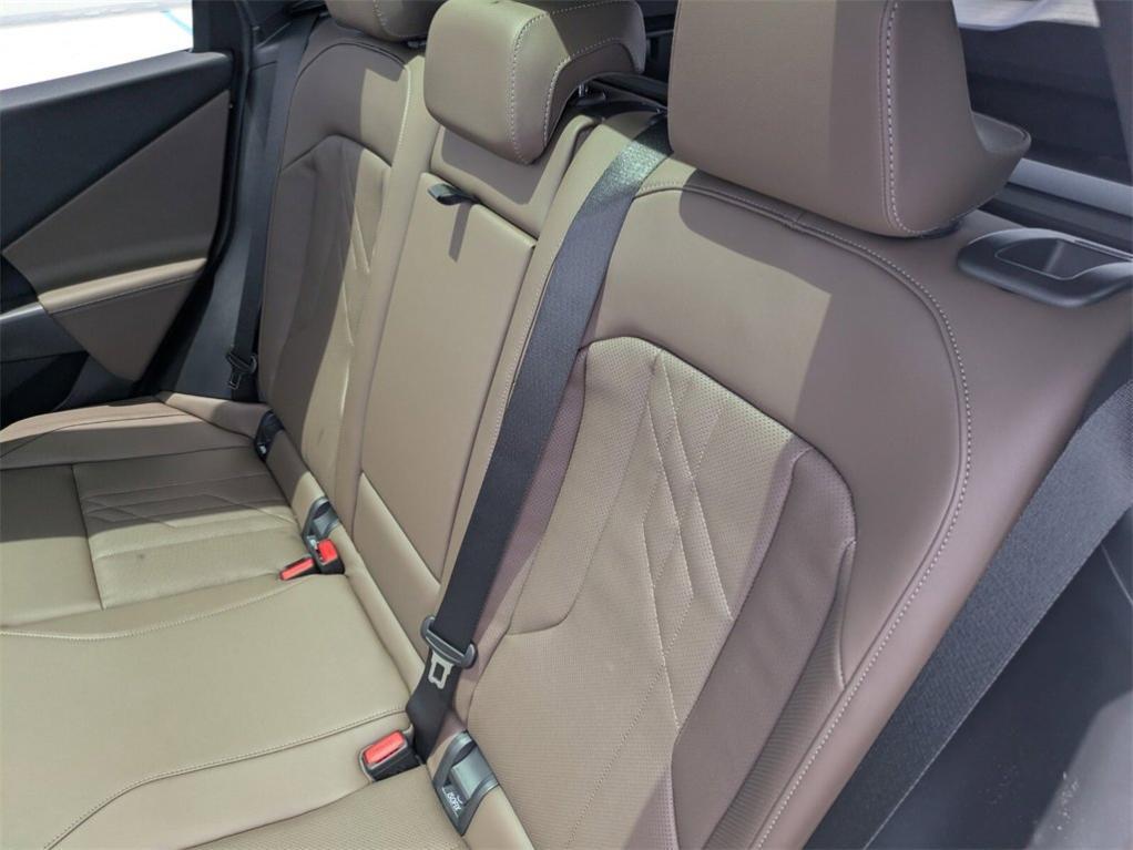 new 2025 BMW X3 car