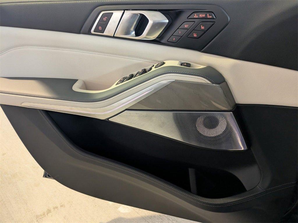 new 2026 BMW ALPINA XB7 car