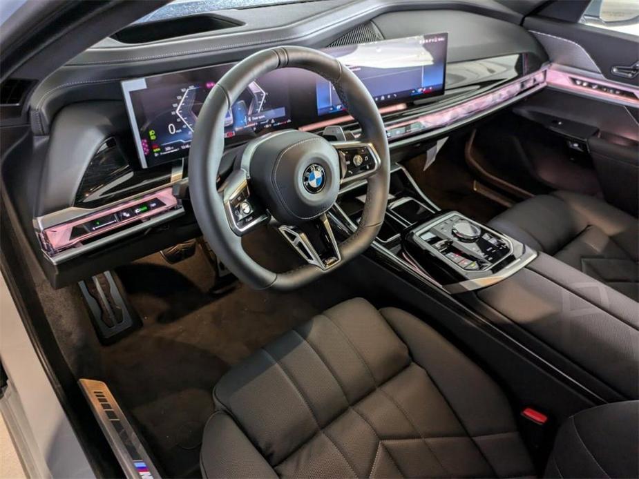 new 2024 BMW 760 car