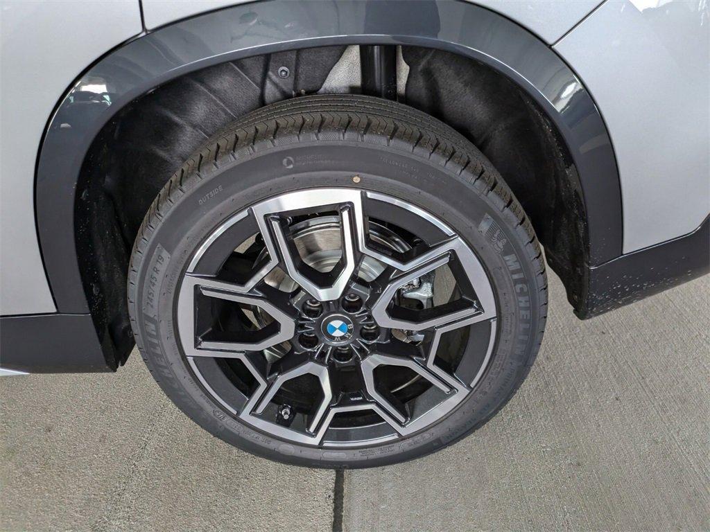 new 2025 BMW X1 car