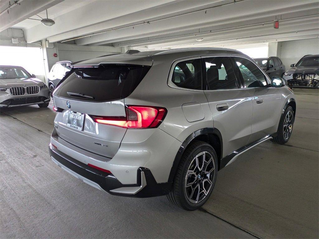 new 2025 BMW X1 car