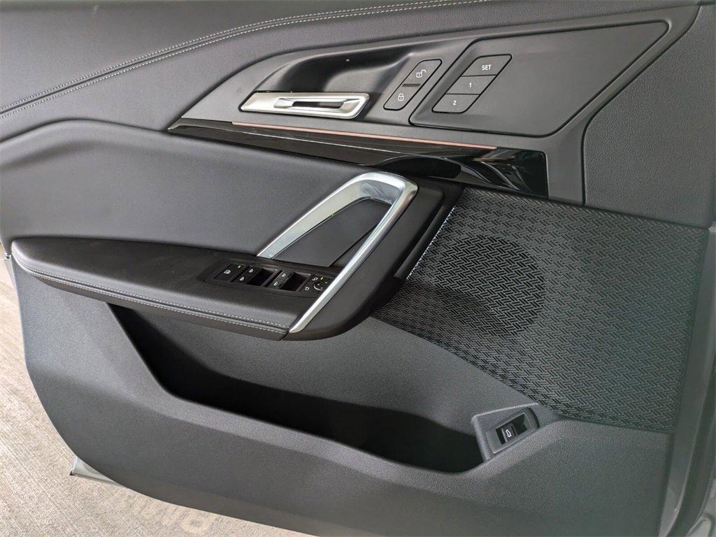 new 2025 BMW X1 car