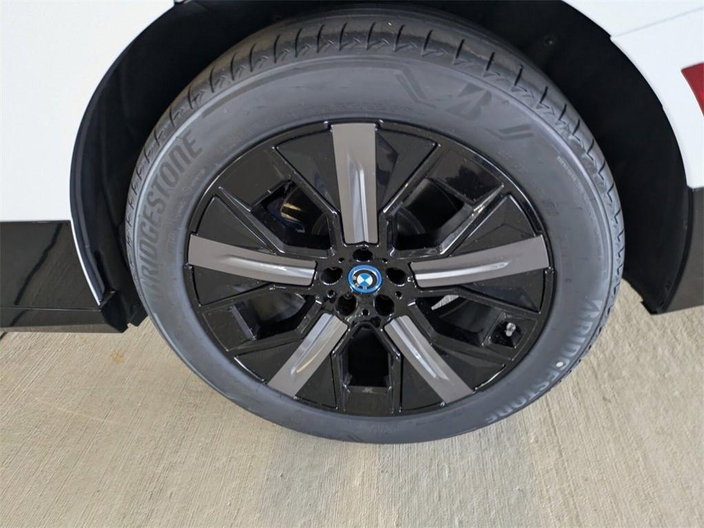 new 2025 BMW iX car