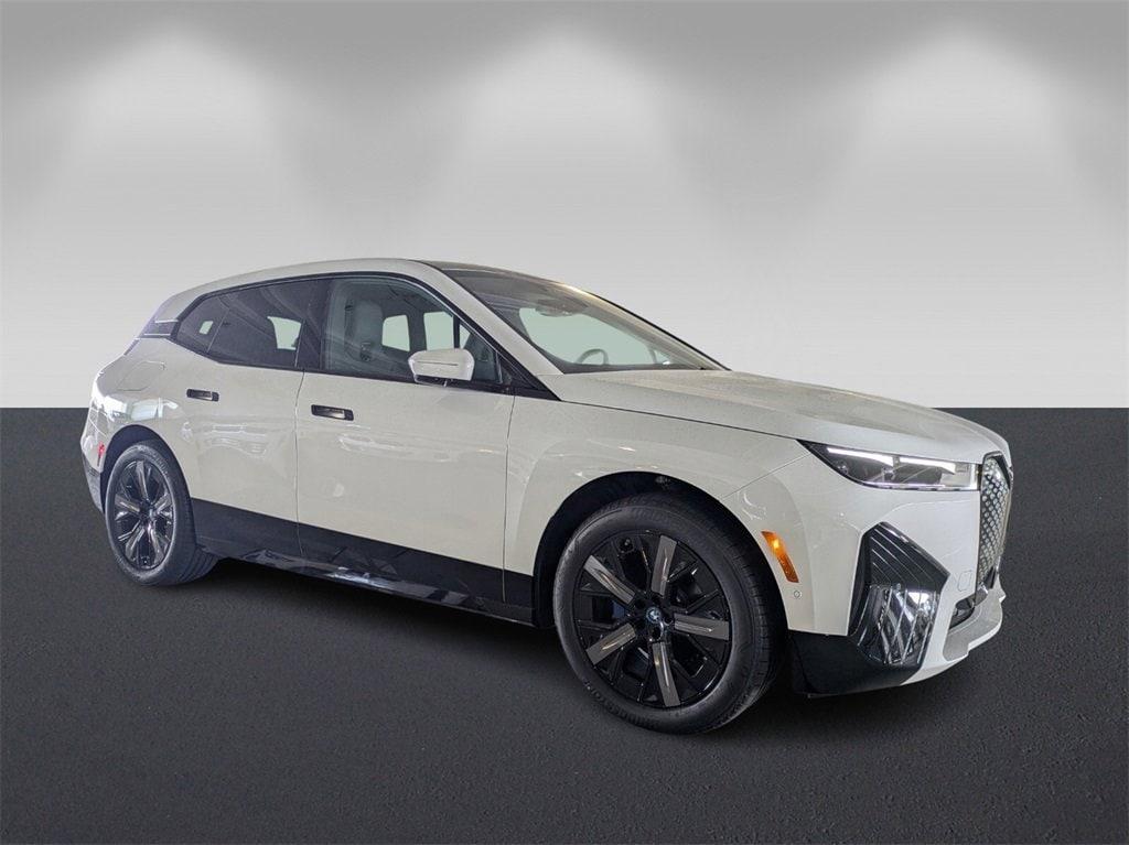 new 2025 BMW iX car