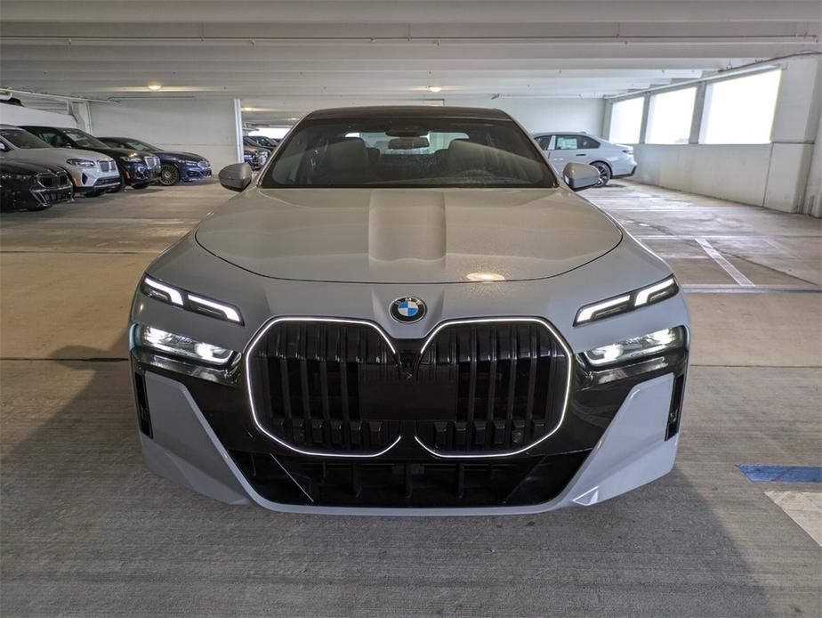 new 2024 BMW 760 car