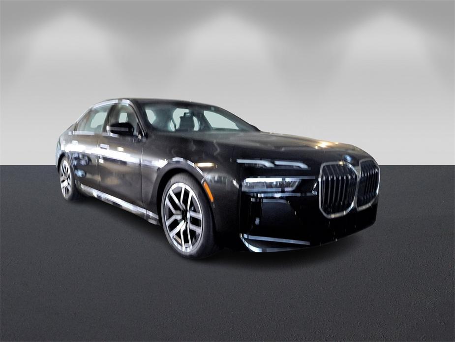 new 2024 BMW 760 car