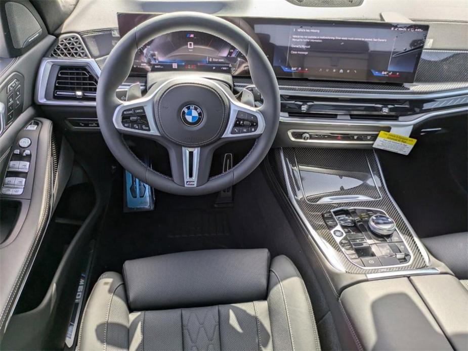 new 2025 BMW X7 car