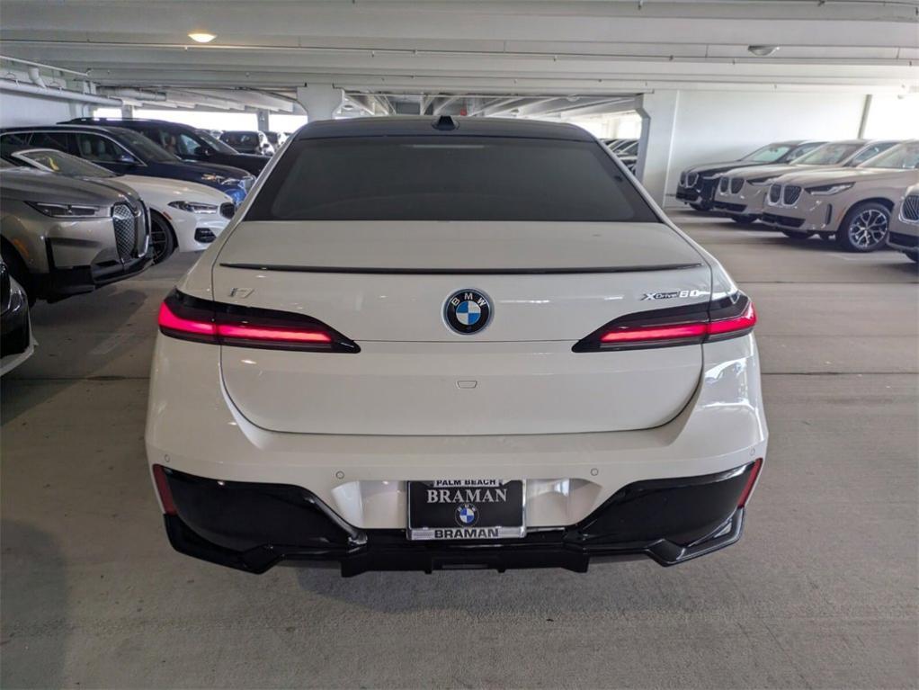 new 2025 BMW i7 car