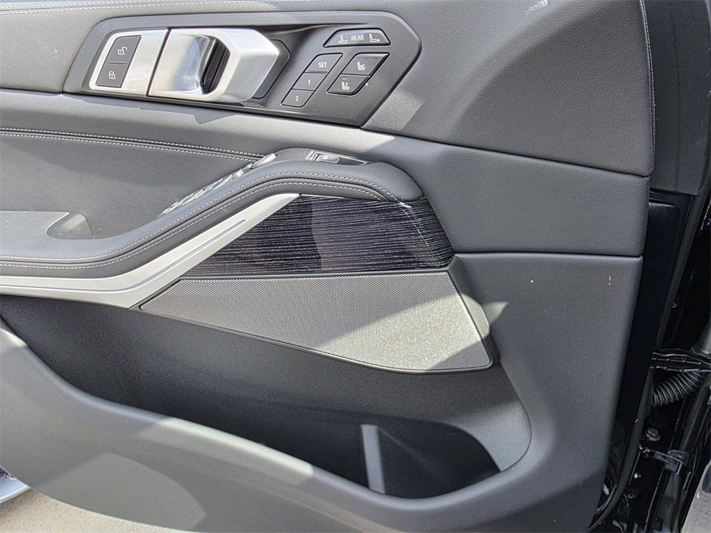 new 2026 BMW X7 car