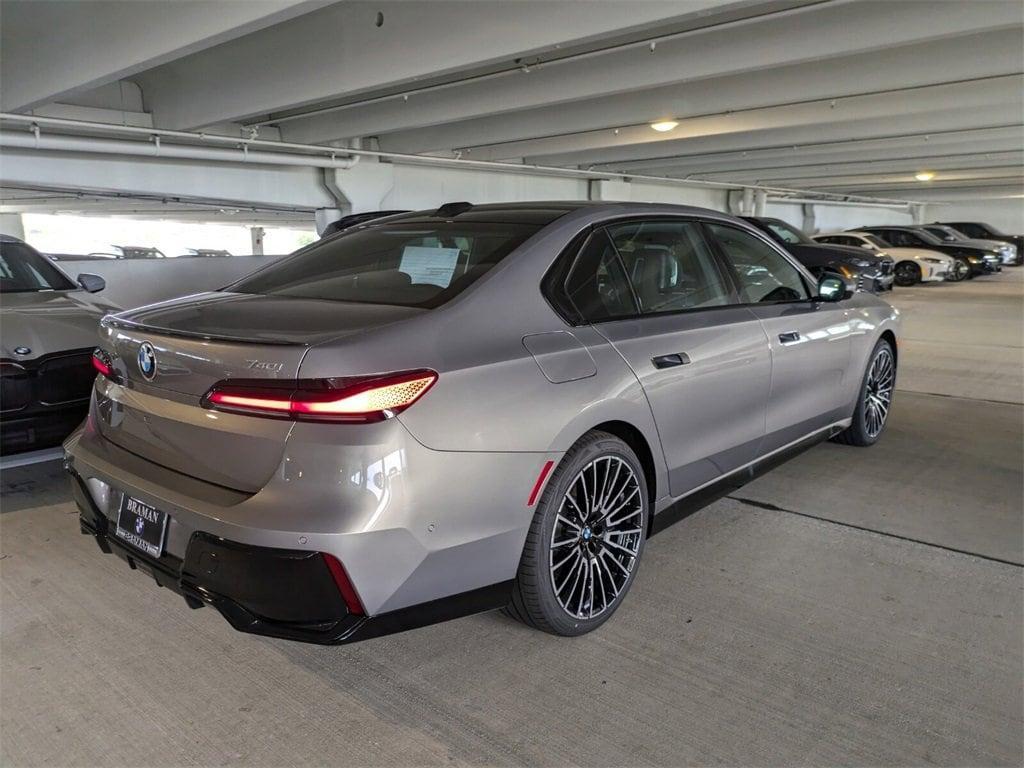 new 2025 BMW 740 car