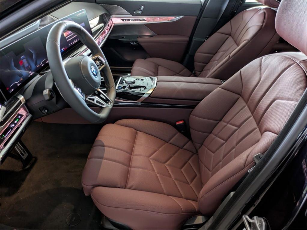 new 2025 BMW i7 car