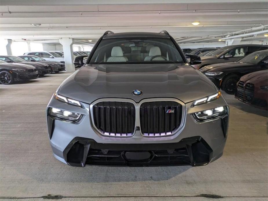 new 2025 BMW X7 car