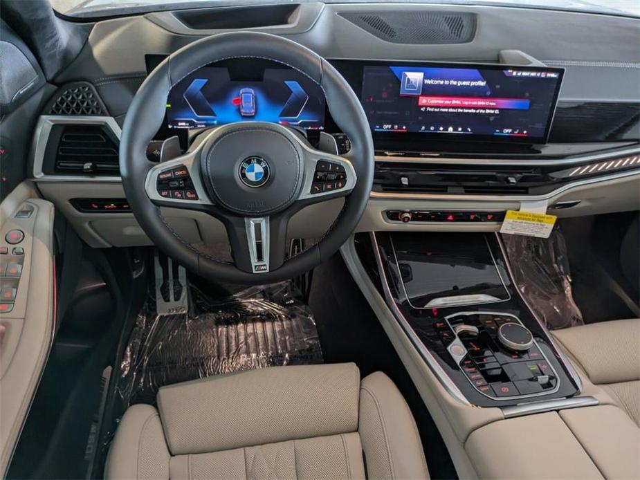 new 2025 BMW X7 car