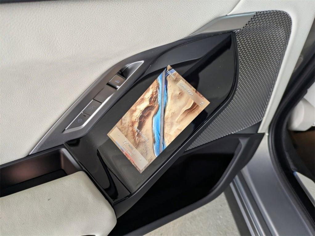 new 2025 BMW 760 car