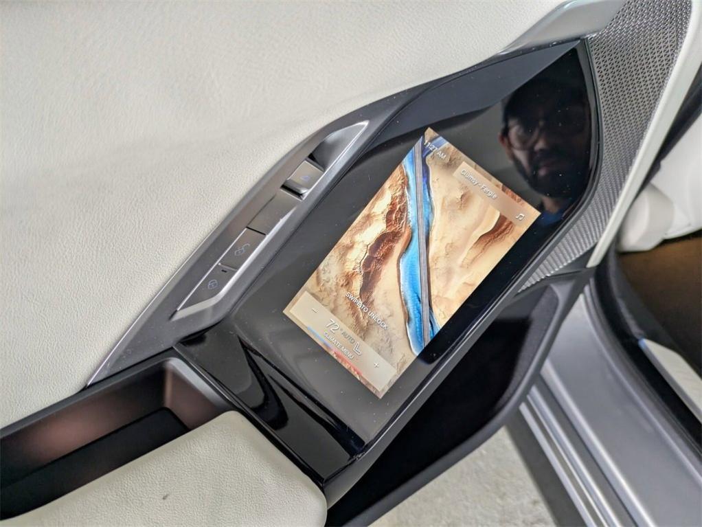 new 2025 BMW 760 car