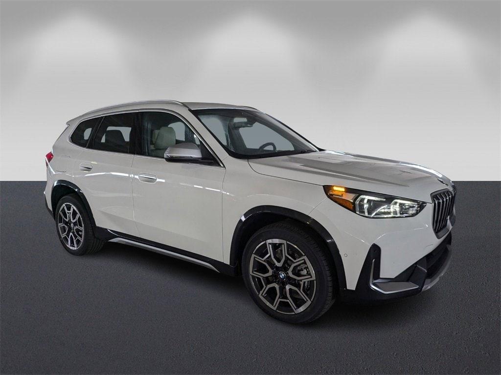 new 2025 BMW X1 car