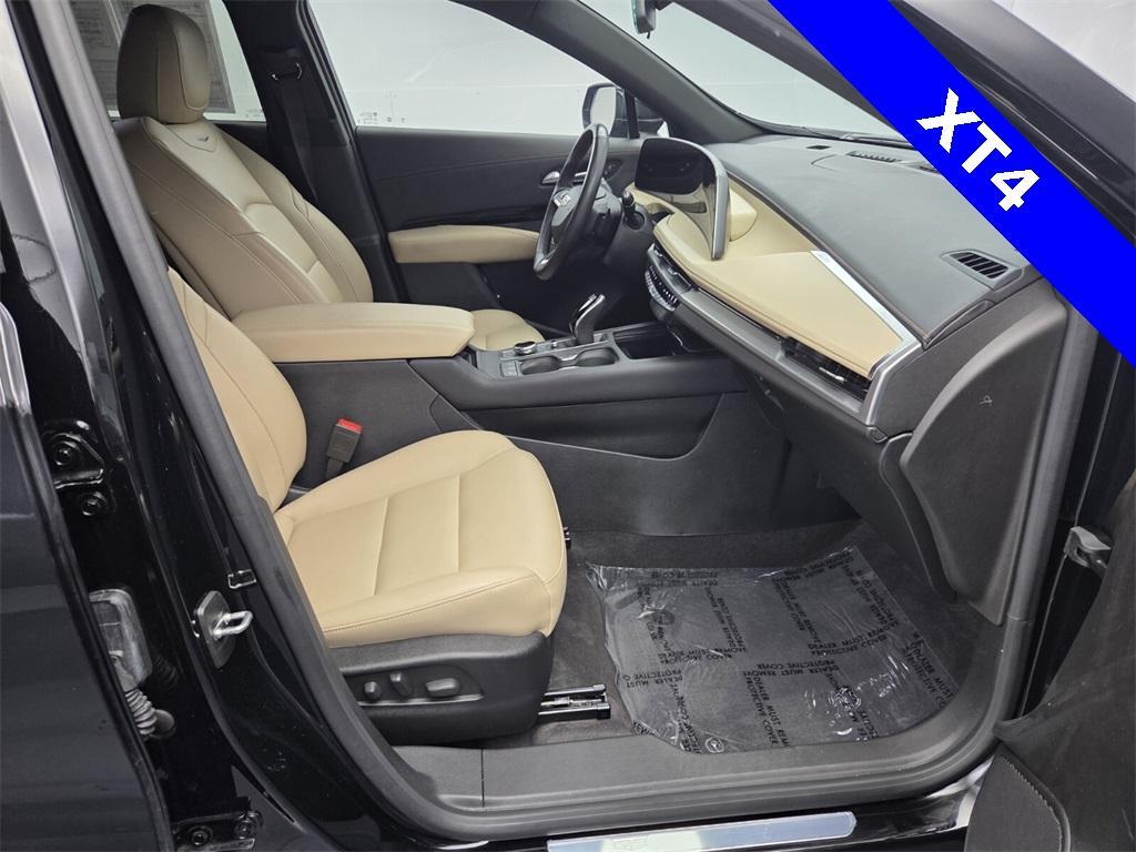 used 2024 Cadillac XT4 car, priced at $28,995
