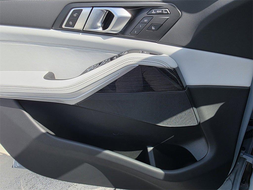 new 2026 BMW X7 car