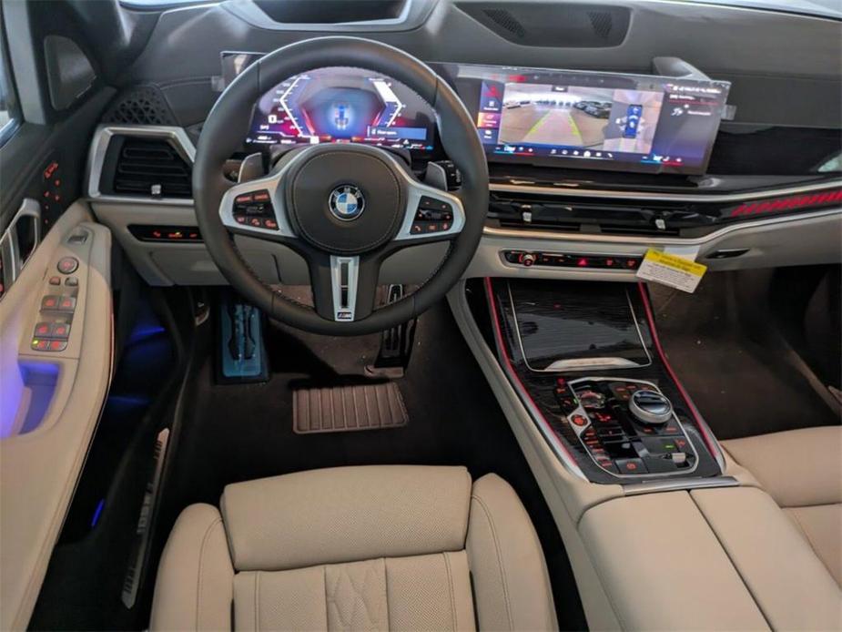 new 2025 BMW X7 car