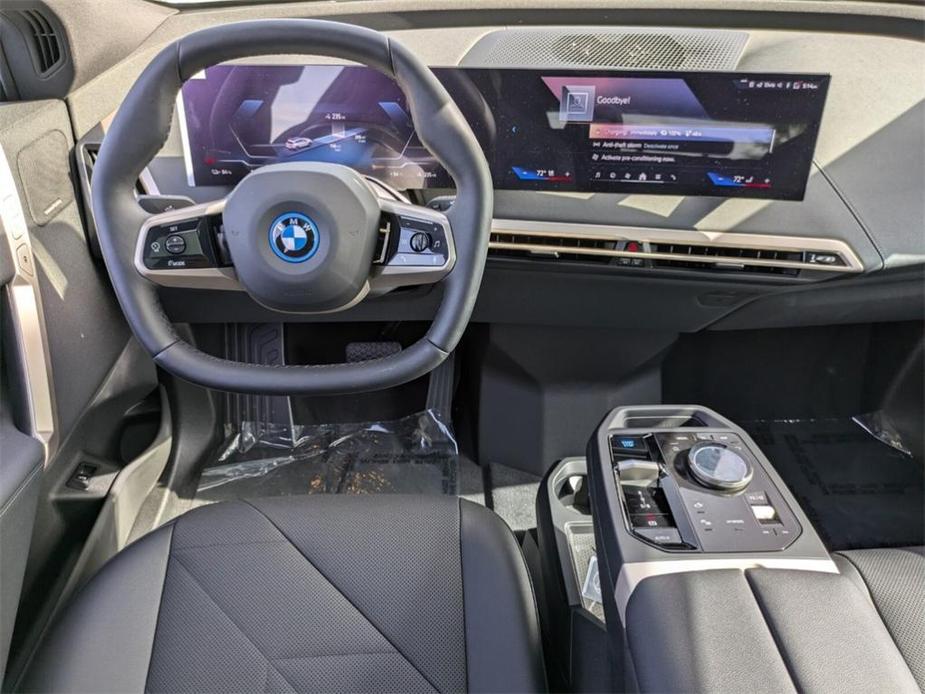 new 2025 BMW iX car