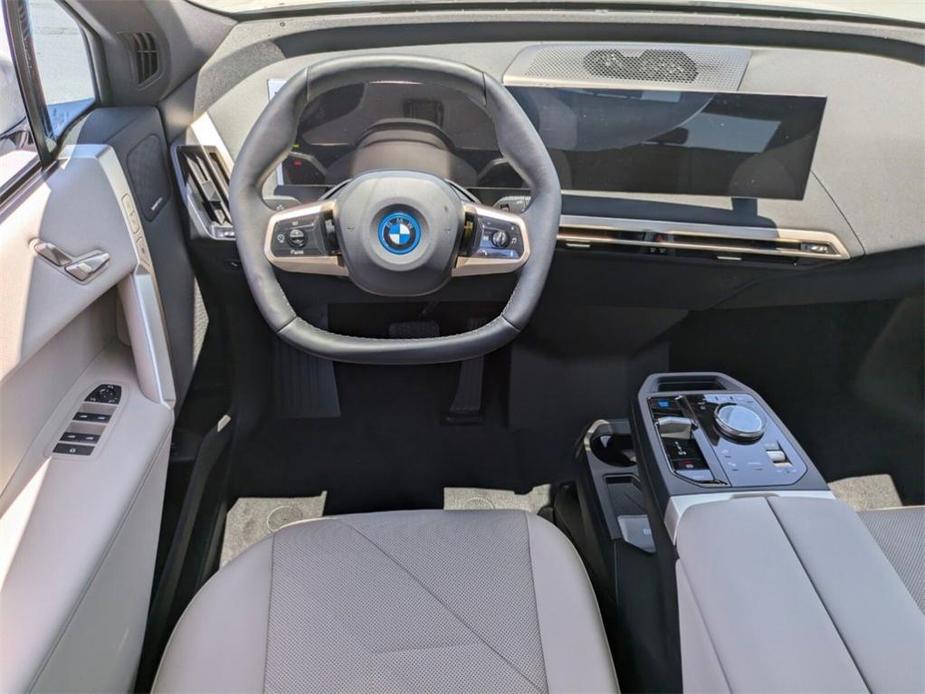 new 2025 BMW iX car