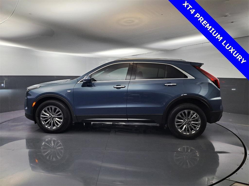 used 2025 Cadillac XT4 car, priced at $40,000