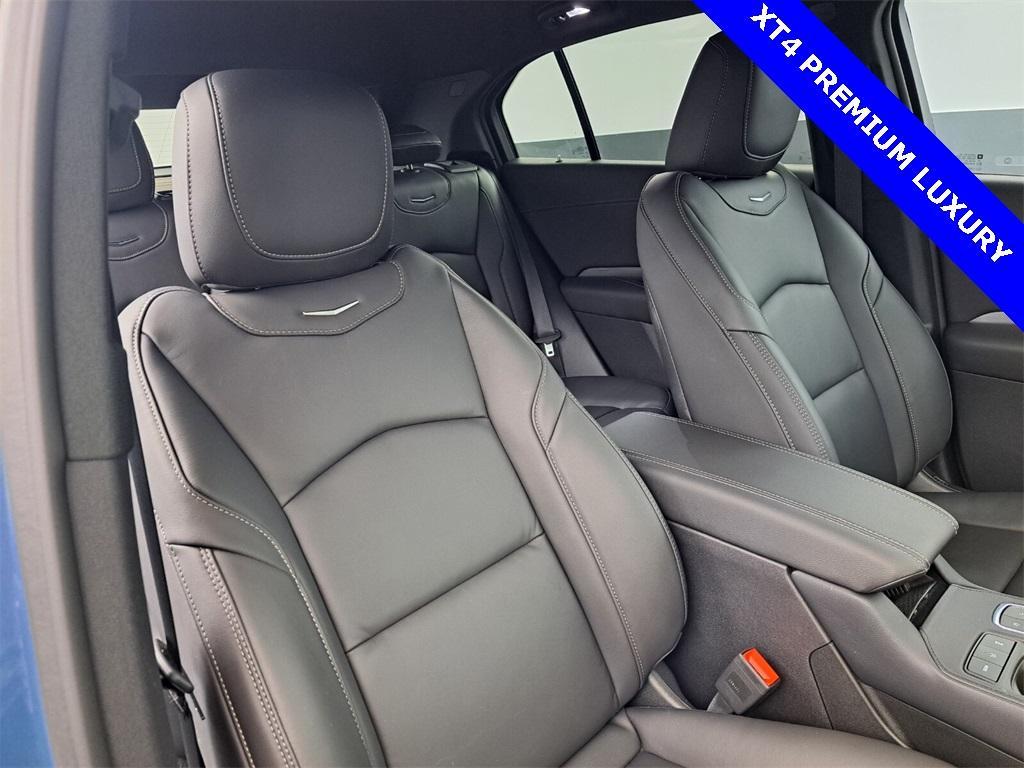used 2025 Cadillac XT4 car, priced at $40,000