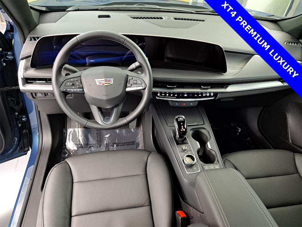 used 2025 Cadillac XT4 car, priced at $40,000
