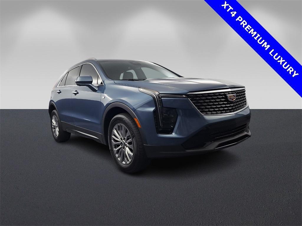 used 2025 Cadillac XT4 car