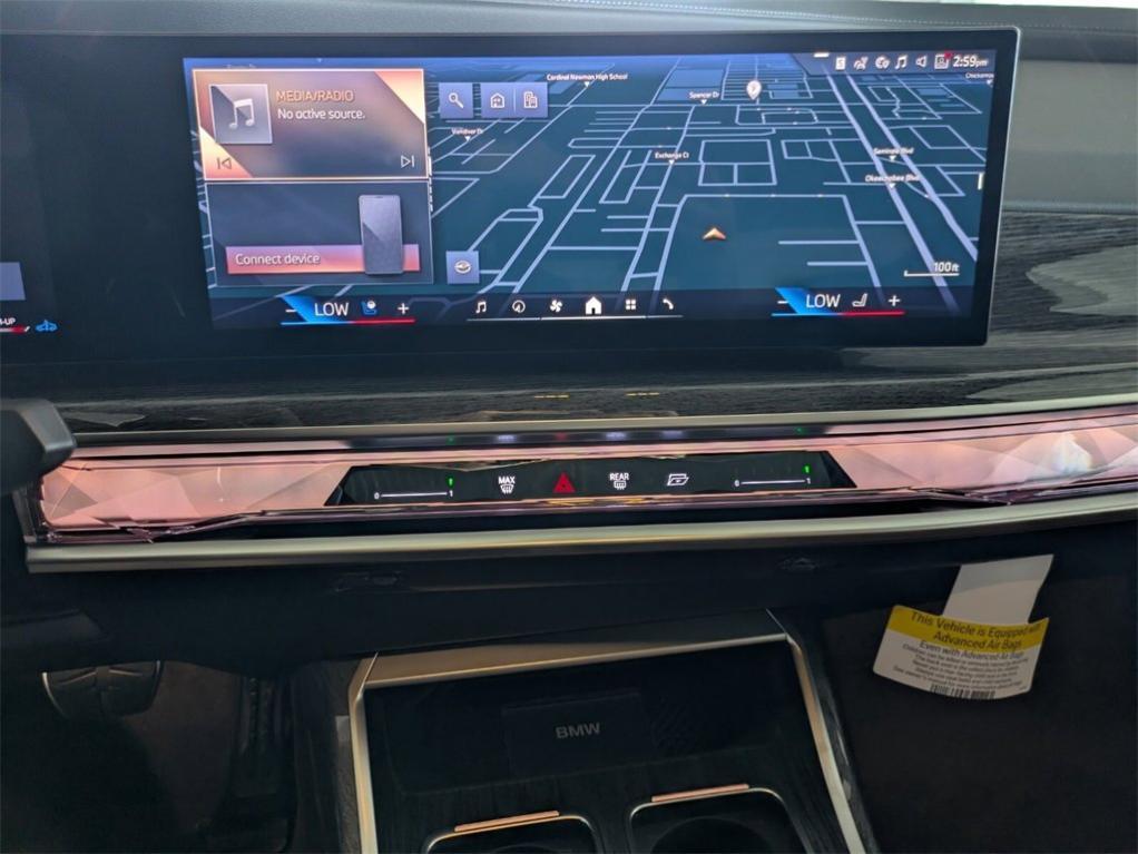 new 2025 BMW 760 car