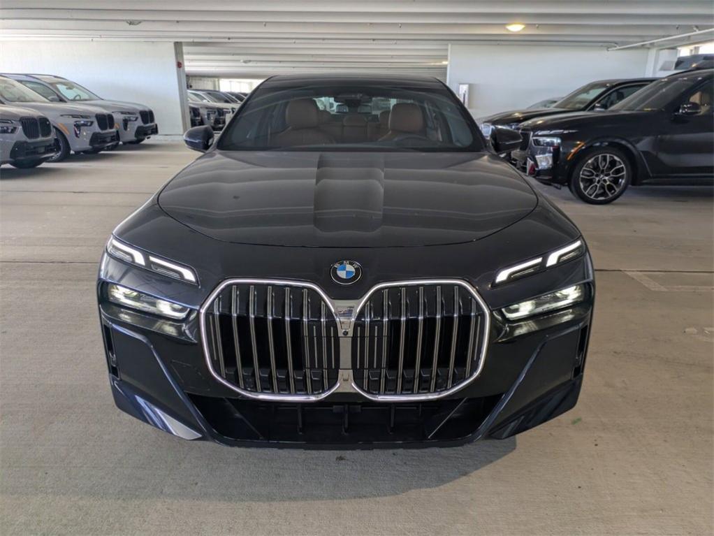 new 2025 BMW 760 car