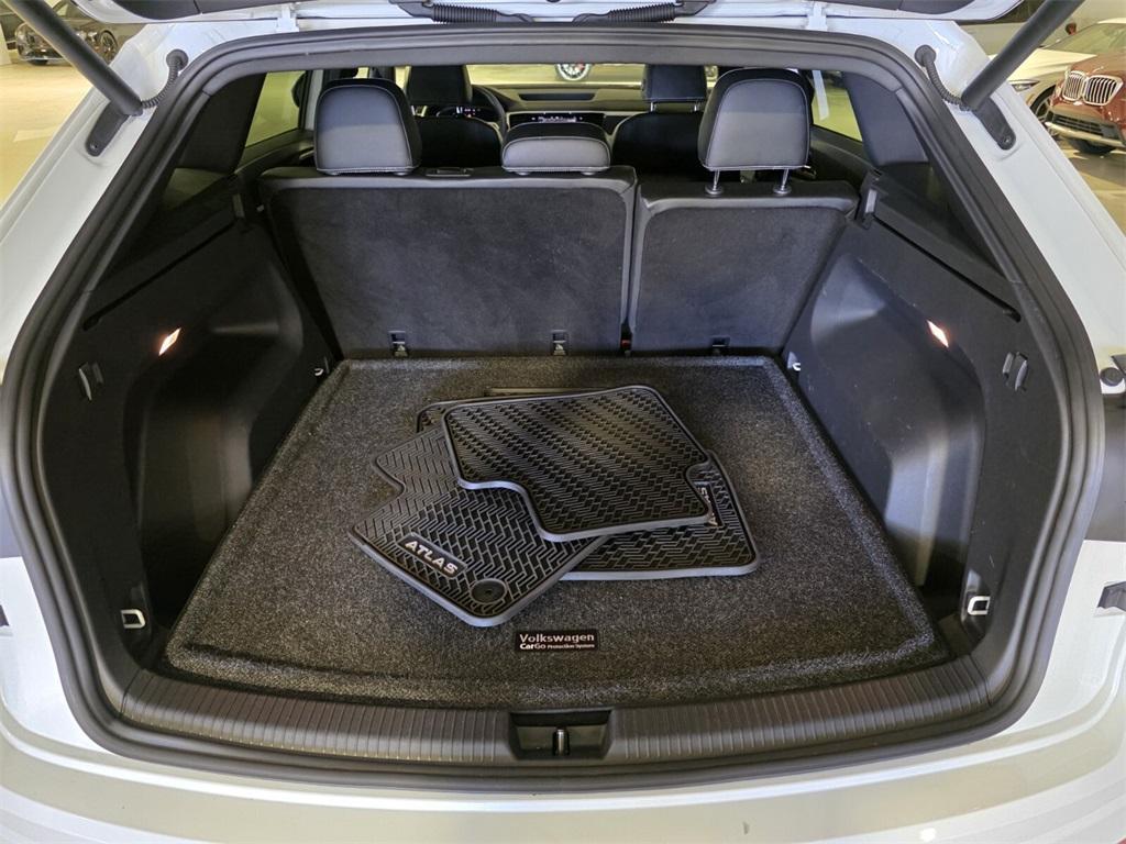 used 2021 Volkswagen Atlas Cross Sport car, priced at $31,995