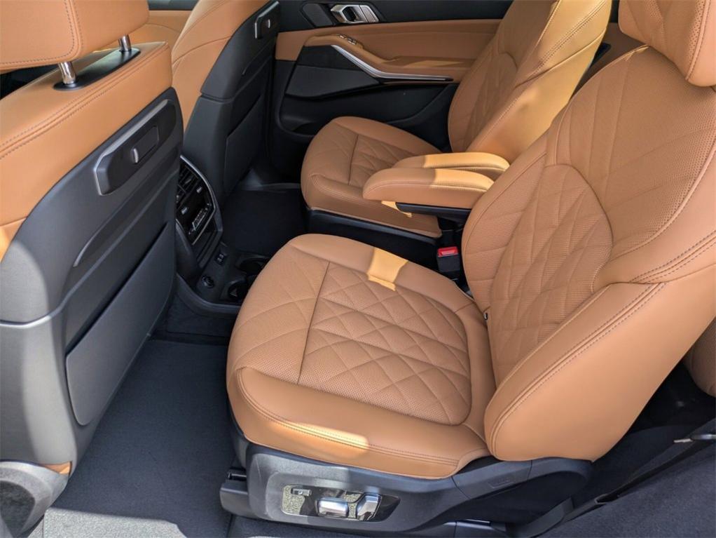 new 2026 BMW X7 car