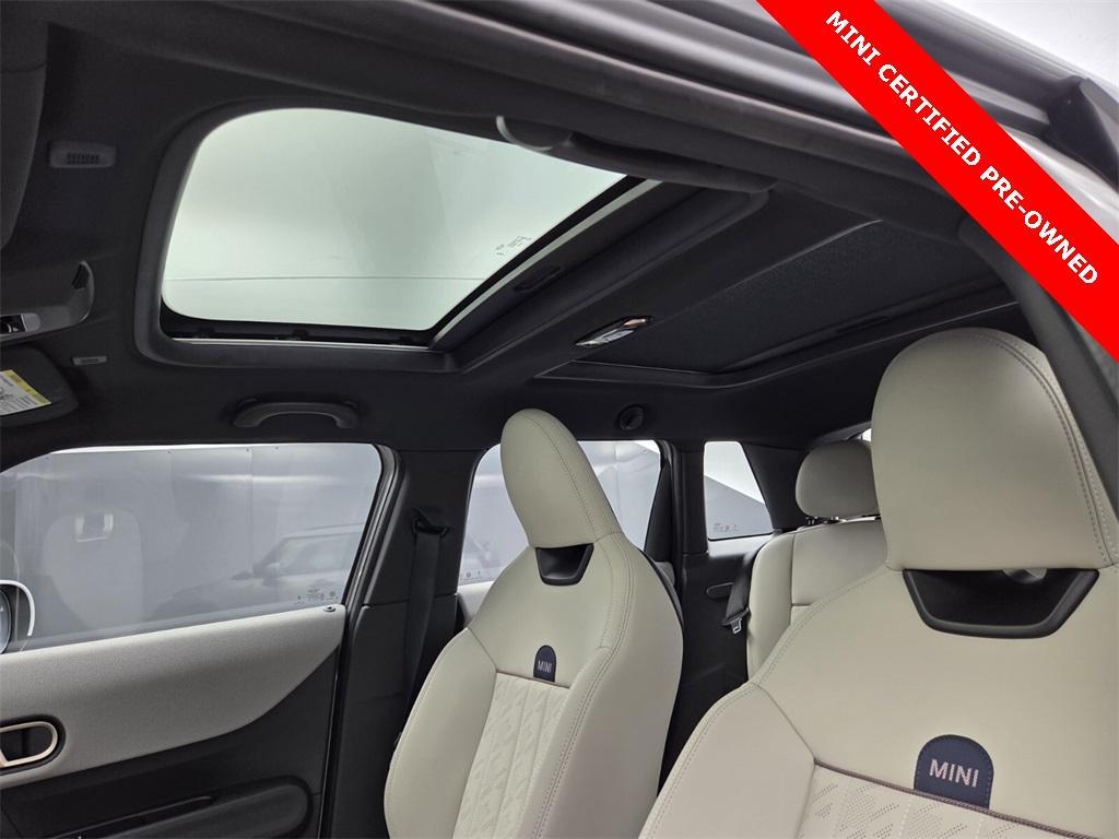 used 2025 MINI Hardtop car, priced at $33,429