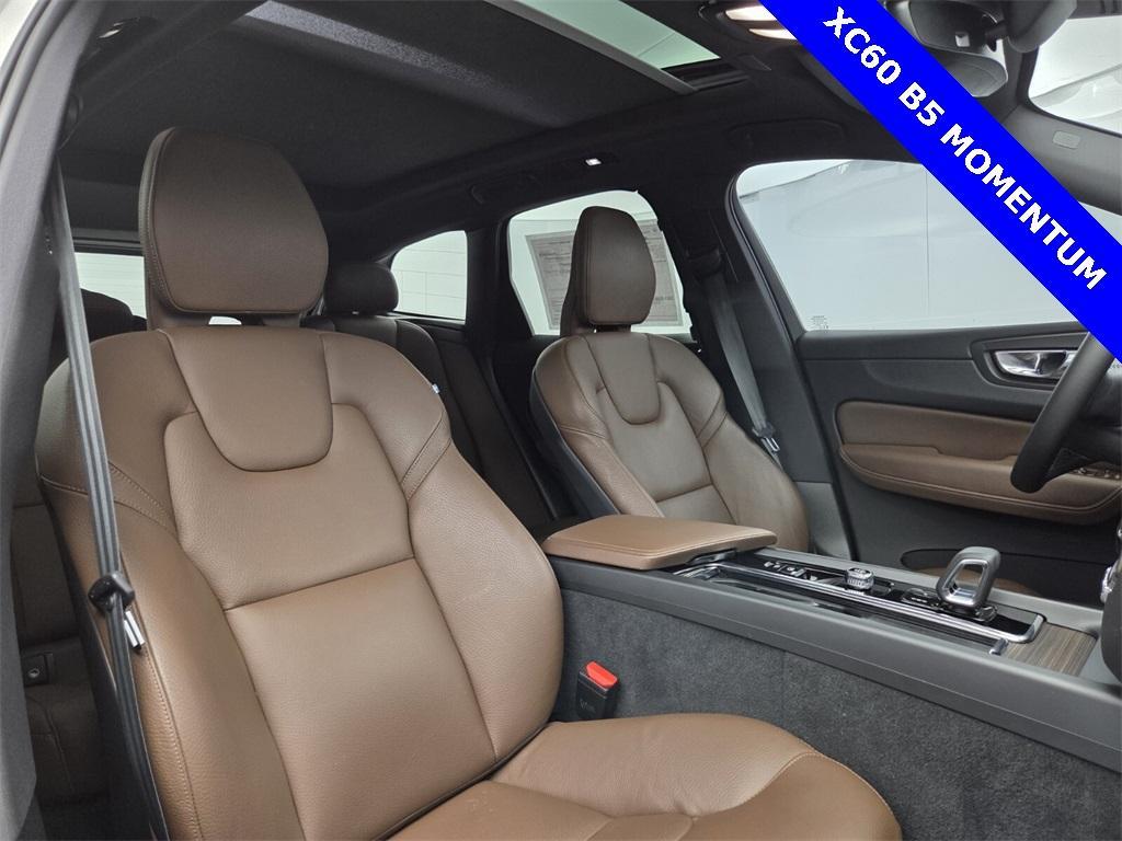 used 2022 Volvo XC60 car, priced at $27,995