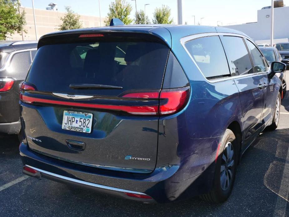 used 2022 Chrysler Pacifica Hybrid car, priced at $31,995