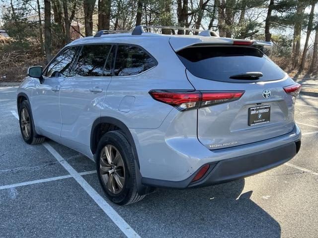 used 2022 Toyota Highlander Hybrid car, priced at $37,290