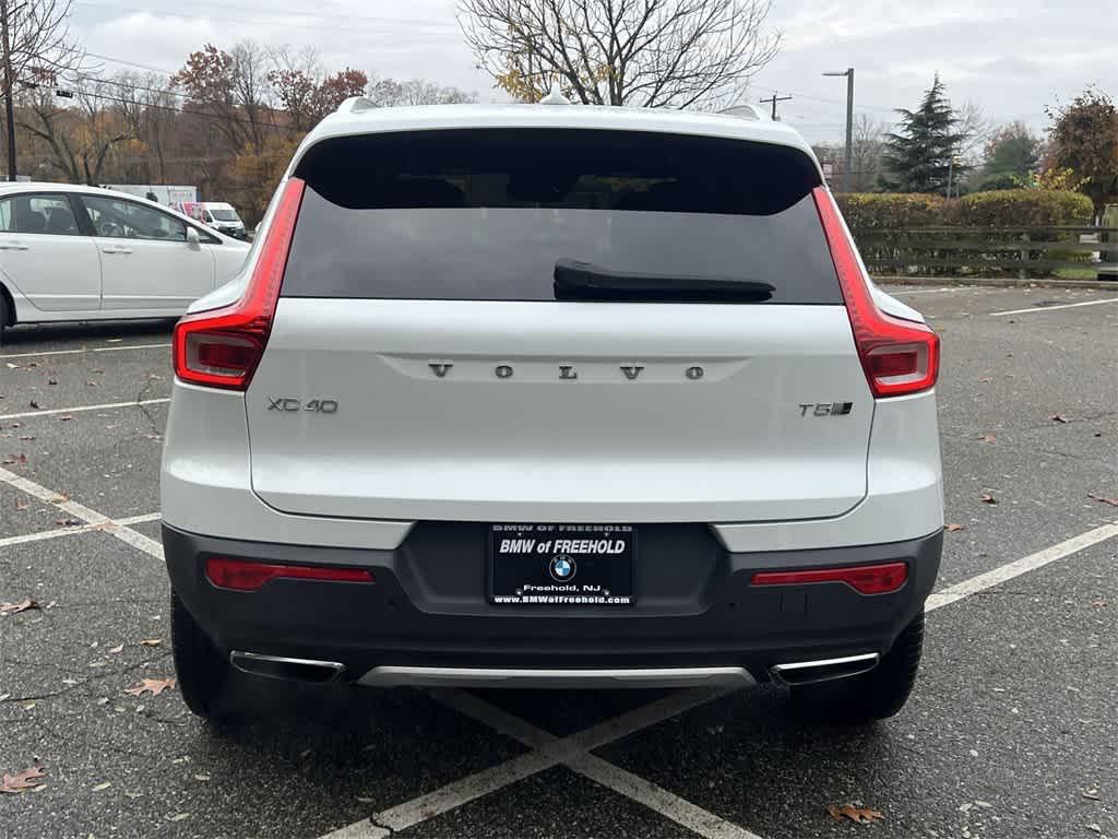 used 2019 Volvo XC40 car, priced at $20,990