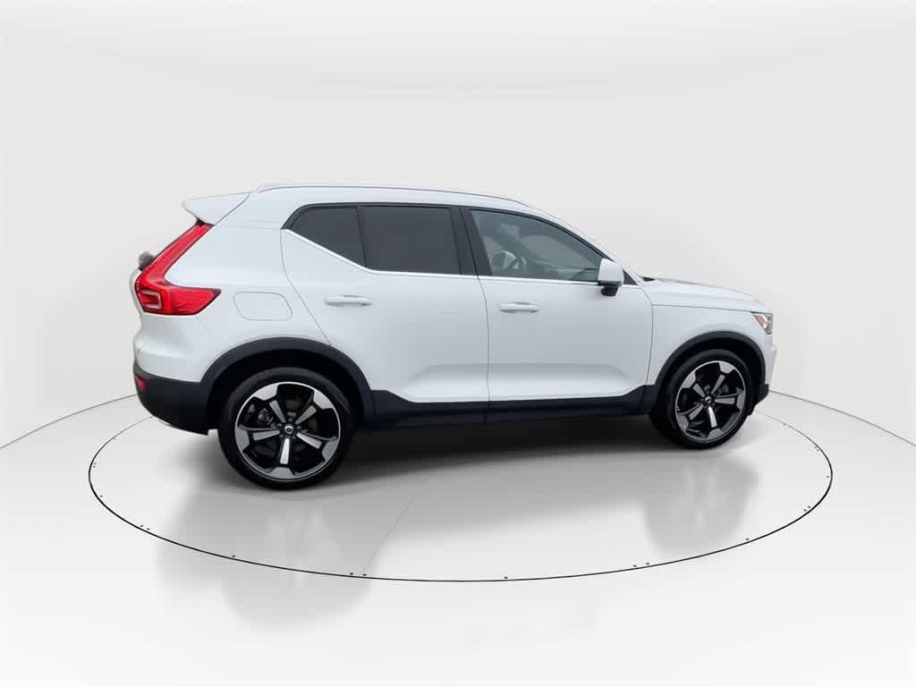 used 2019 Volvo XC40 car, priced at $20,990