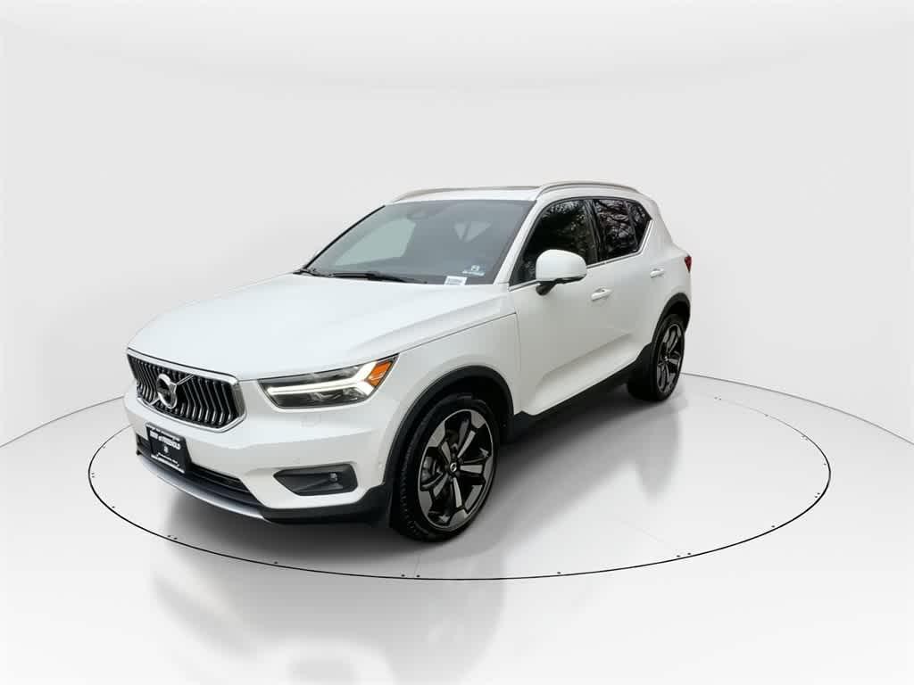 used 2019 Volvo XC40 car, priced at $20,990