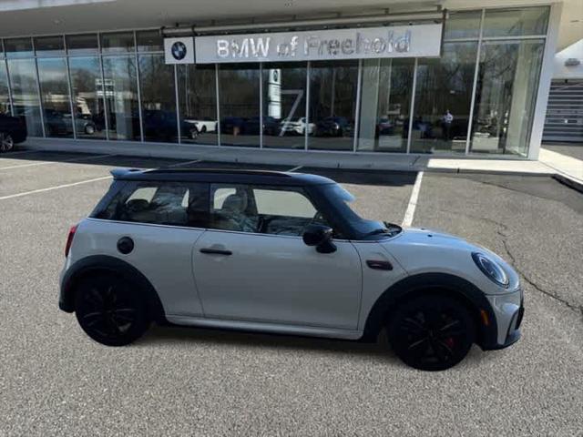 used 2022 MINI Hardtop car, priced at $30,990