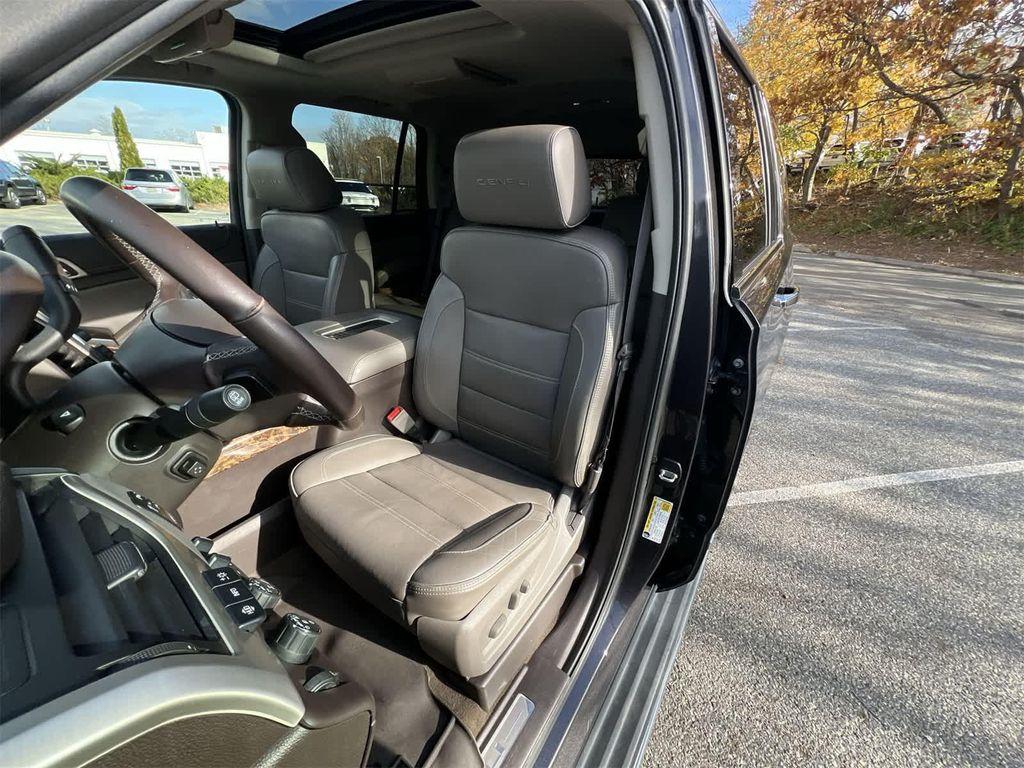 used 2016 GMC Yukon car, priced at $19,490