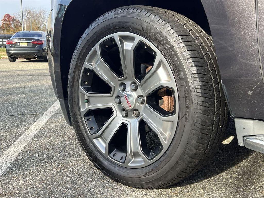 used 2016 GMC Yukon car, priced at $19,490