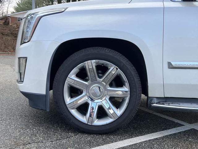 used 2015 Cadillac Escalade ESV car, priced at $18,790