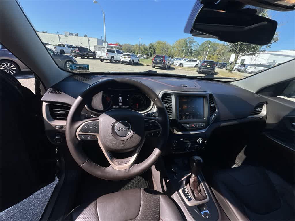 used 2016 Jeep Cherokee car, priced at $10,990